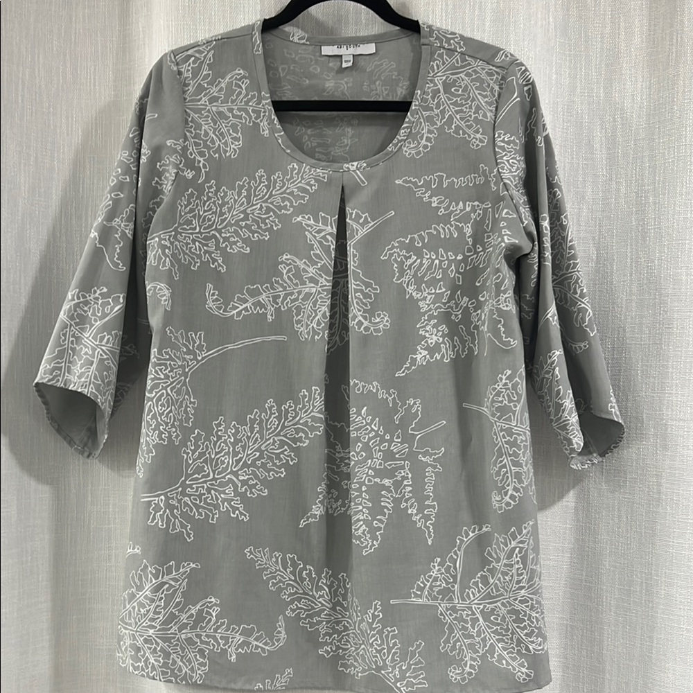 Elegant Gray Leaf Print Women's Blouse